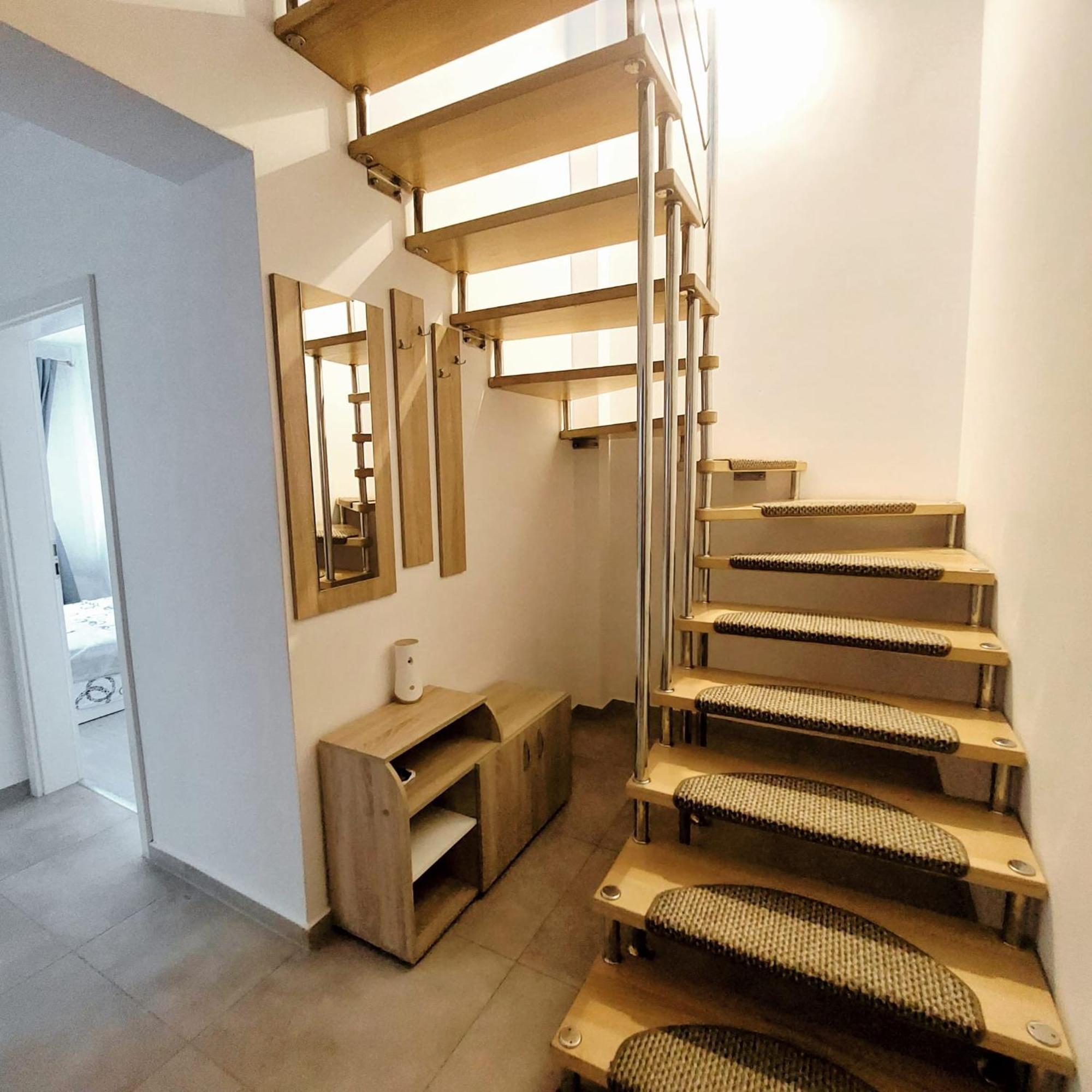 Apartamento Giorgia And Ary Braşov Exterior foto